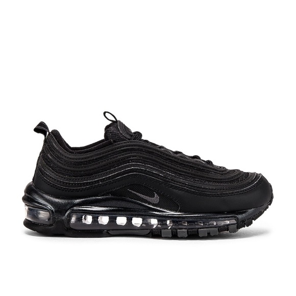 Nike Shoes - Nike air max